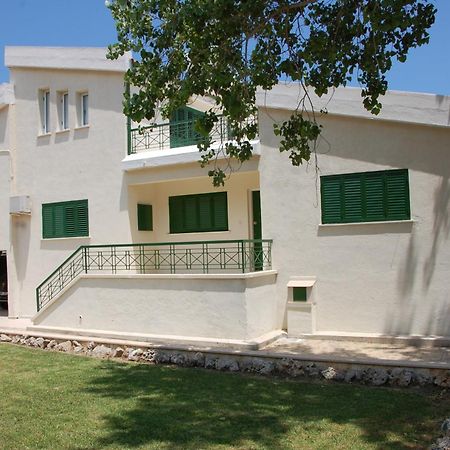 Villa Chrysanthia Polis Buitenkant foto