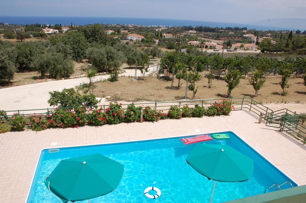Villa Chrysanthia Polis Kamer foto