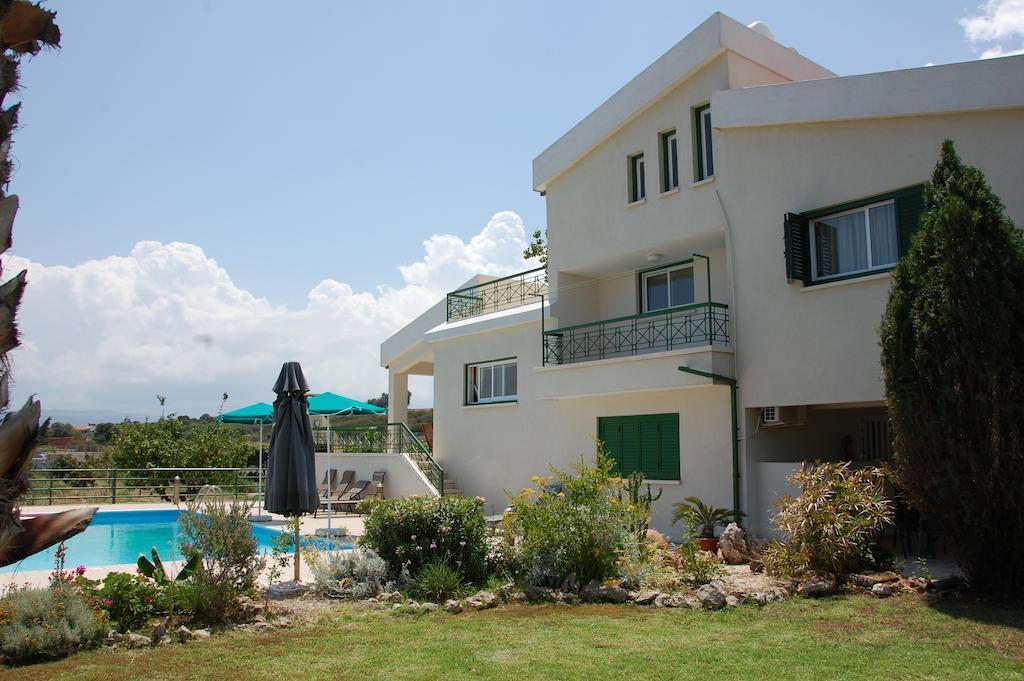 Villa Chrysanthia Polis Kamer foto